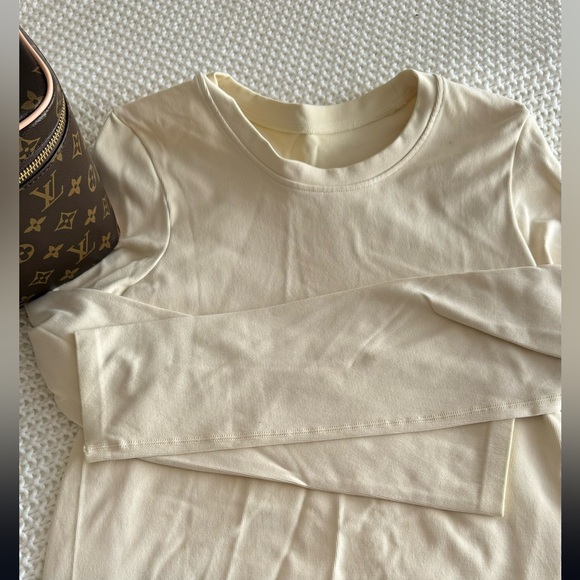 NWOT-Flannel Bundle Tops Set of 3 - Picture 5 of 6